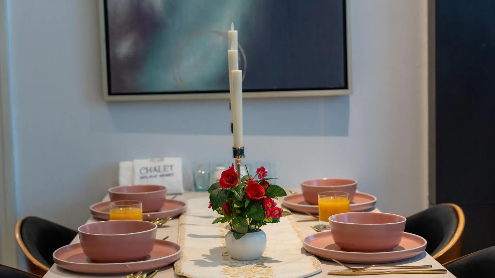 Nice 2 Bedroom Apartment! 5 Minutes Walk To Dubai Mall, Downtown Dubai