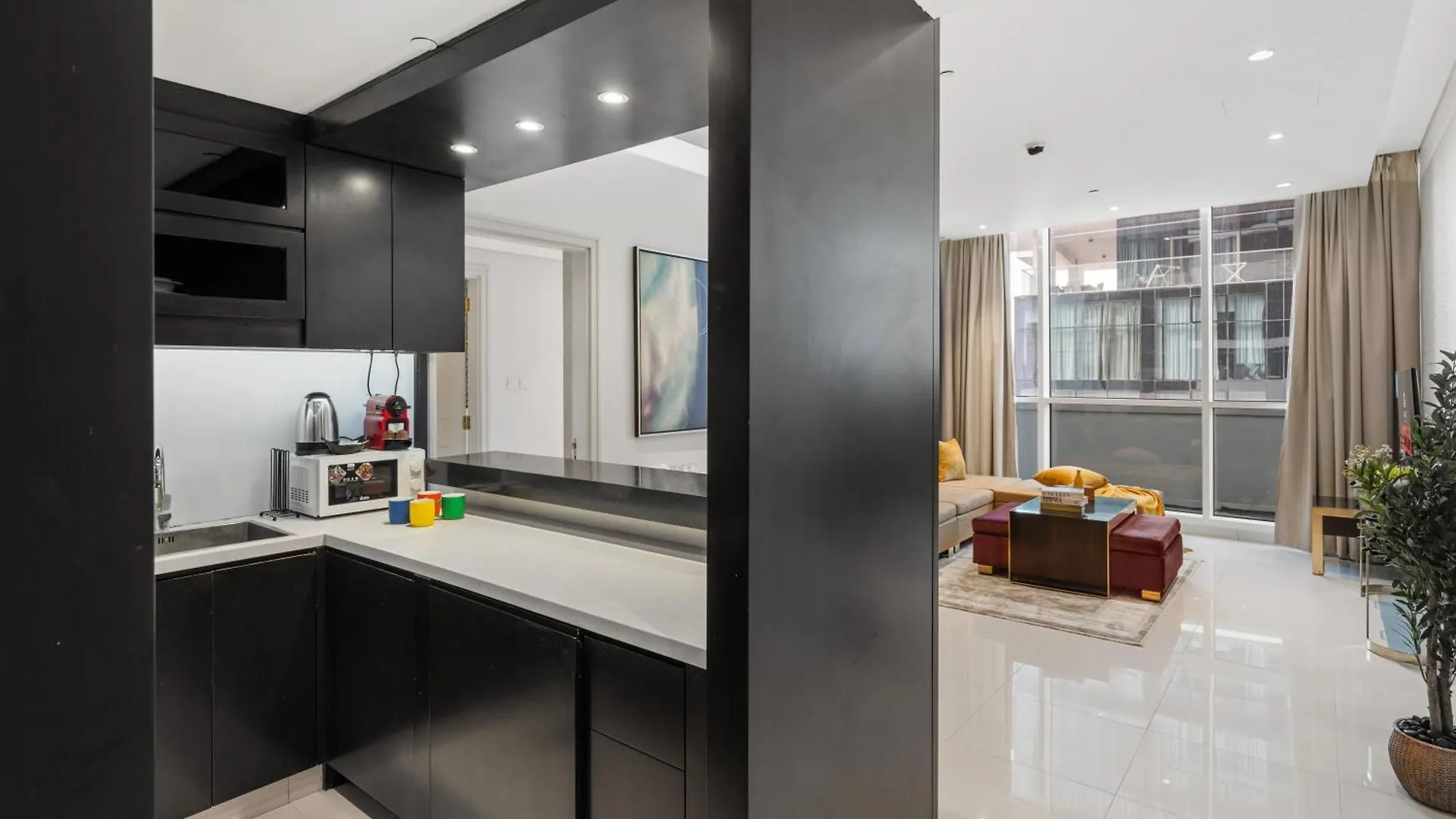 Nice 2 Bedroom Apartment! 5 Minutes Walk To Dubai Mall, Downtown Dubai 0*,  United Arab Emirates