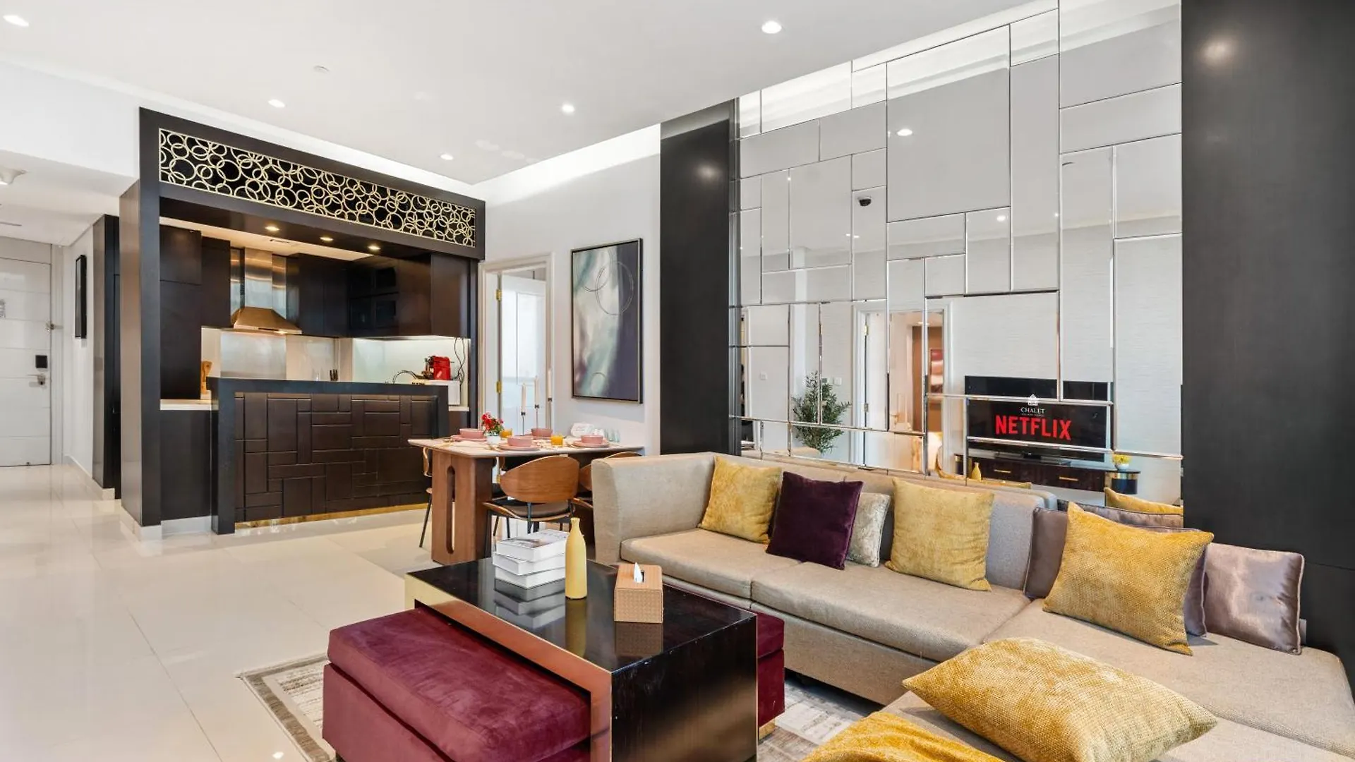 Nice 2 Bedroom Apartment! 5 Minutes Walk To Dubai Mall, Downtown Dubai