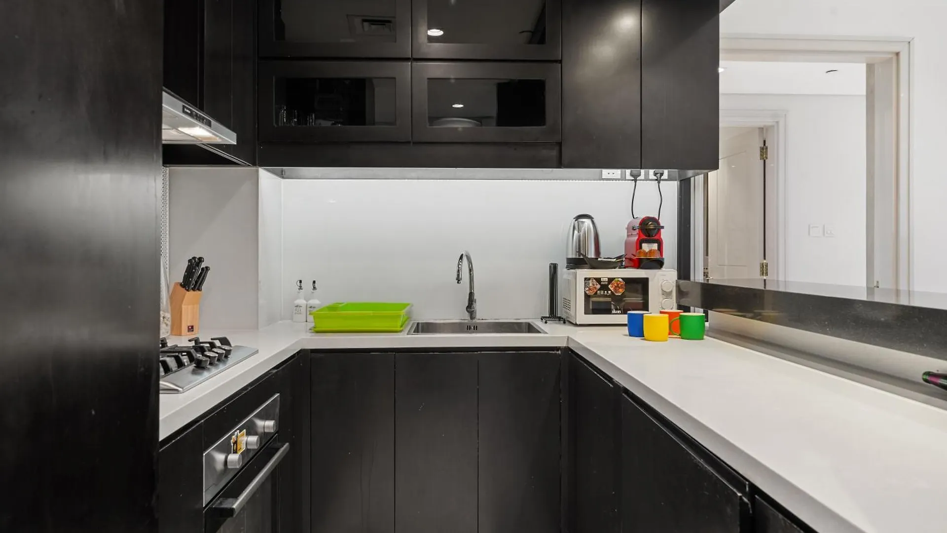 Nice 2 Bedroom Apartment! 5 Minutes Walk To Dubai Mall, Downtown Dubai