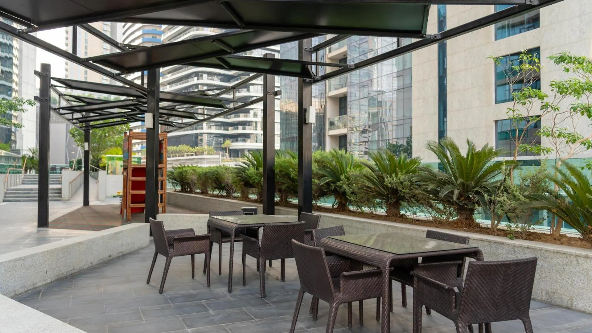 Nice 2 Bedroom Apartment! 5 Minutes Walk To Dubai Mall, Downtown Dubai 0*,
