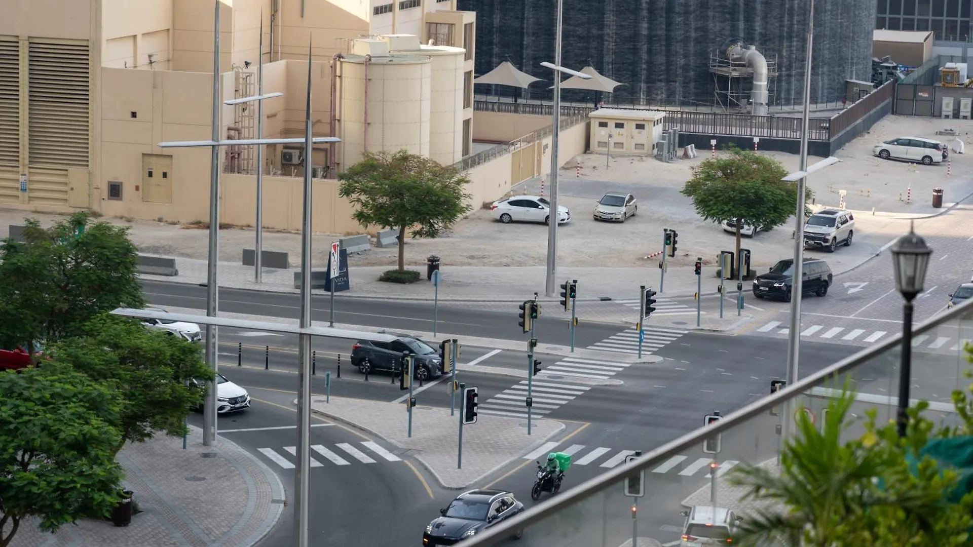 Nice 2 Bedroom Apartment! 5 Minutes Walk To Dubai Mall, Downtown Dubai Apartment